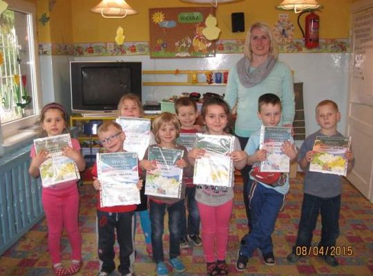 Grafika #14: Konkurs Bajkowy las