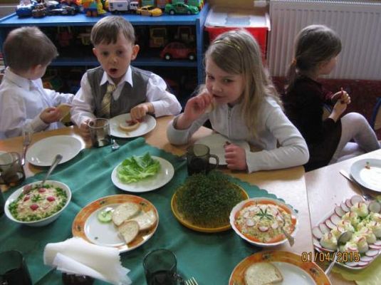 Grafika #17: Śniadanko wielkanocne 