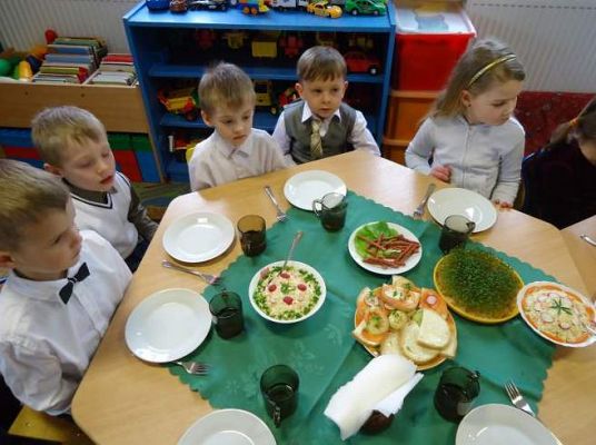 Grafika #3: Śniadanko wielkanocne 