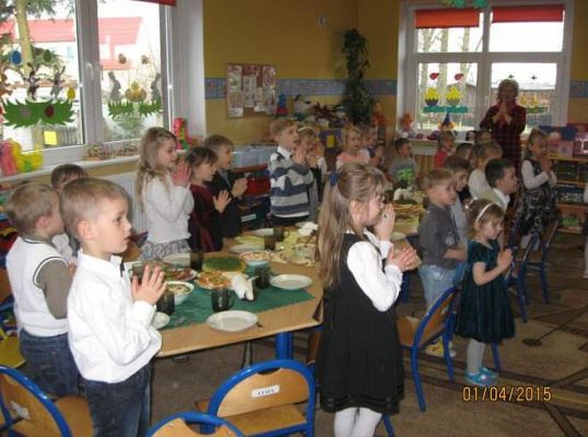 Grafika #6: Śniadanko wielkanocne 