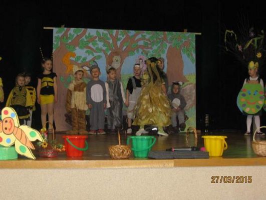 Grafika #11: Wielkanocne przedstawienie 