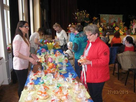 Grafika #1: Wielkanocne przedstawienie 