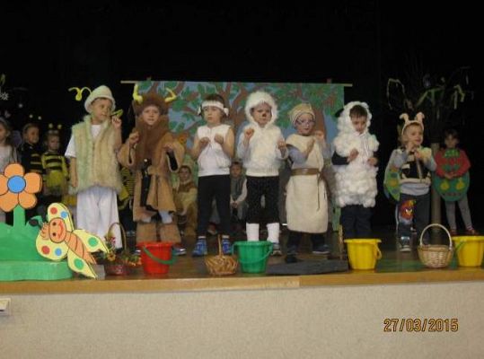 Grafika #21: Wielkanocne przedstawienie 