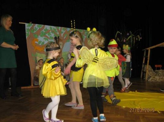 Grafika #25: Wielkanocne przedstawienie 