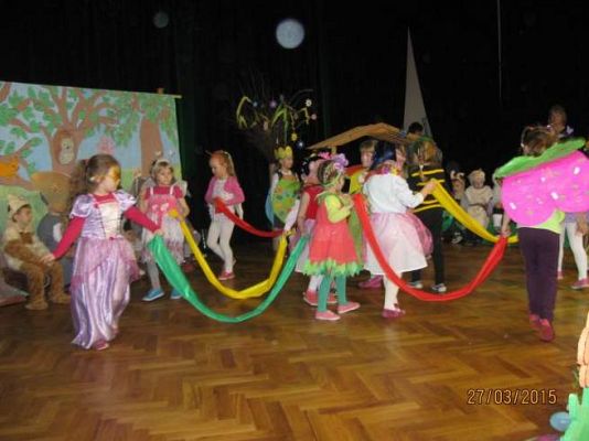 Grafika #6: Wielkanocne przedstawienie 