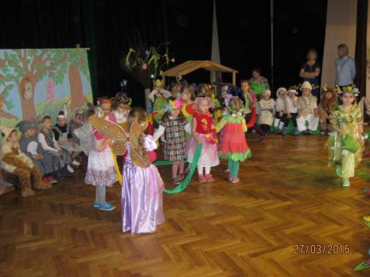 Grafika #7: Wielkanocne przedstawienie 