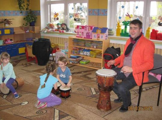 Grafika #0: Warsztaty Gra na bębnach afrykańskich 2015-03-06