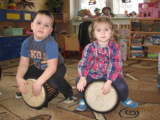 Grafika #10: Warsztaty Gra na bębnach afrykańskich 2015-03-06