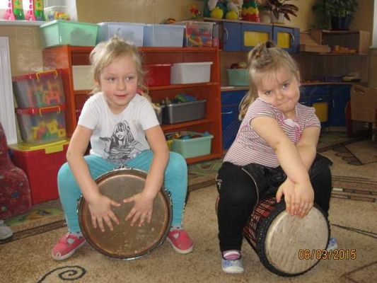 Grafika #11: Warsztaty Gra na bębnach afrykańskich 2015-03-06