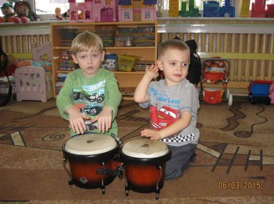 Grafika #12: Warsztaty Gra na bębnach afrykańskich 2015-03-06