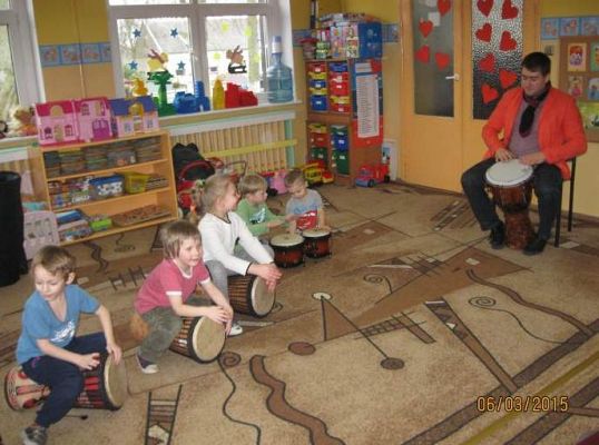 Grafika #14: Warsztaty Gra na bębnach afrykańskich 2015-03-06