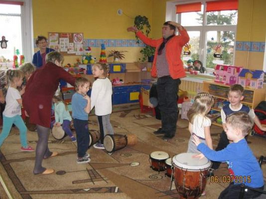 Grafika #16: Warsztaty Gra na bębnach afrykańskich 2015-03-06