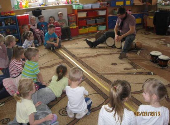 Grafika #26: Warsztaty Gra na bębnach afrykańskich 2015-03-06