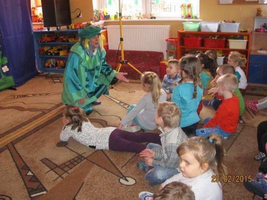 Grafika #11: Teatrzyk o smoku Fąfelku