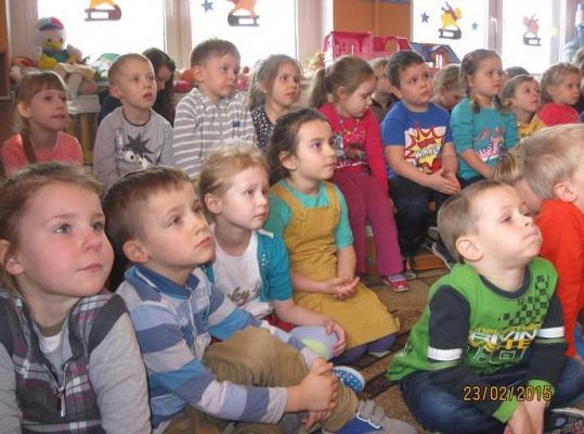 Grafika #6: Teatrzyk o smoku Fąfelku