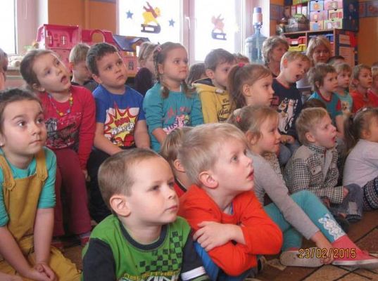 Grafika #7: Teatrzyk o smoku Fąfelku