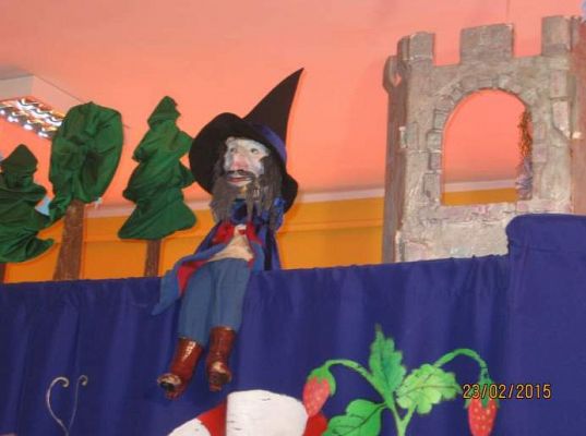 Grafika #8: Teatrzyk o smoku Fąfelku