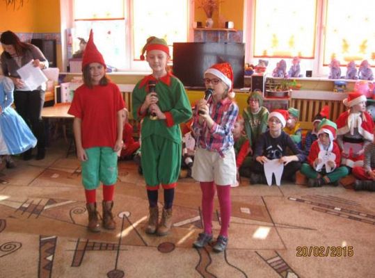 Grafika #2: Przedstawienie profilaktyczne o myciu zębów.