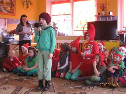 Grafika #5: Przedstawienie profilaktyczne o myciu zębów.