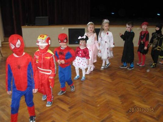 Grafika #16: Wesoły bal karnawałowy 