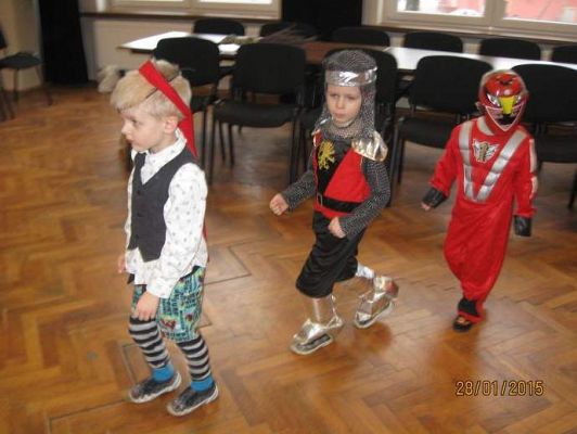 Grafika #18: Wesoły bal karnawałowy 