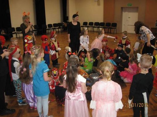 Grafika #21: Wesoły bal karnawałowy 