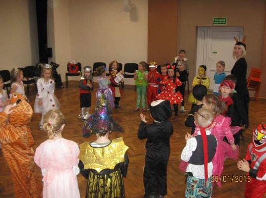 Grafika #25: Wesoły bal karnawałowy 