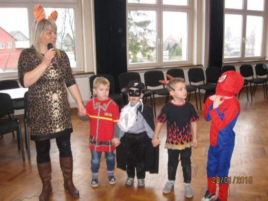 Grafika #7: Wesoły bal karnawałowy 