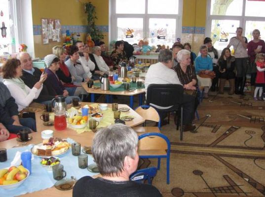 Grafika #9: Dzień Babci i Dziadka w Przedszkolu w Wicku