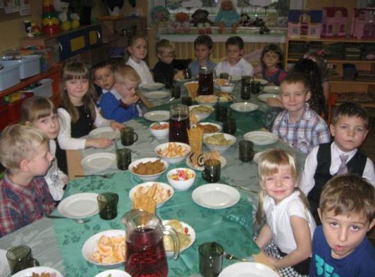 Grafika #1: Wigilia w naszym przedszkolu 2014r.