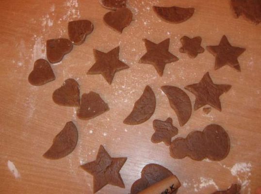 Grafika #15: Pieczenie i dekorowanie pierniczków - grudzień 2014