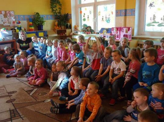 Grafika #4: Teatrzyk O niesfornym koziołku