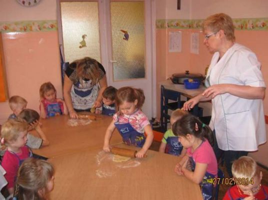 Grafika #4: Tłusty Czwartek w przedszkolu