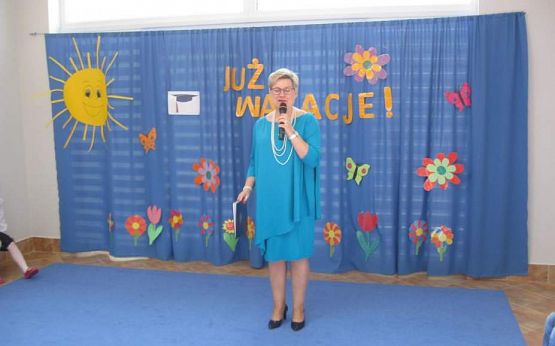 Grafika #1: Uroczystość Zakończenia Przedszkola przez dzieci 6 letnie