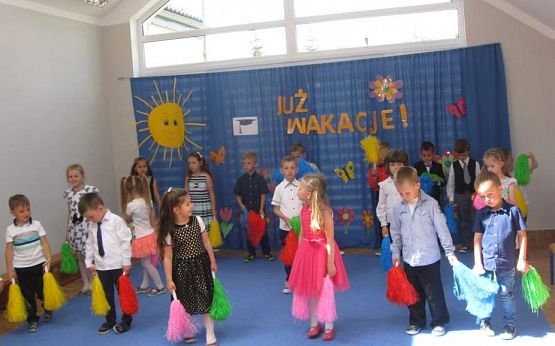 Grafika #18: Uroczystość Zakończenia Przedszkola przez dzieci 6 letnie