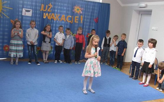 Grafika #23: Uroczystość Zakończenia Przedszkola przez dzieci 6 letnie