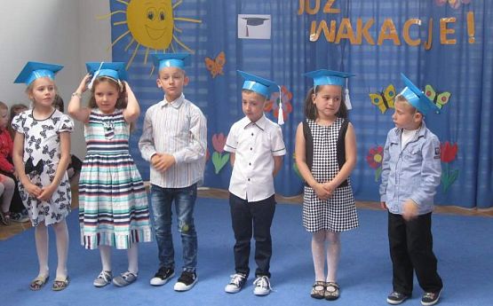 Grafika #29: Uroczystość Zakończenia Przedszkola przez dzieci 6 letnie
