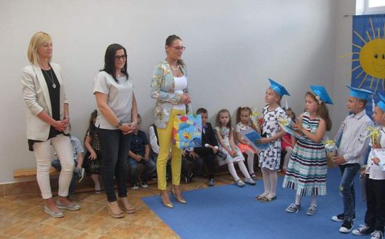 Grafika #37: Uroczystość Zakończenia Przedszkola przez dzieci 6 letnie