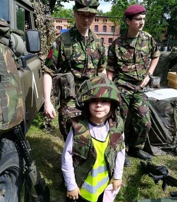 Grafika #16: Wyjazd do Jednostki Wojskowej-9.06.2017