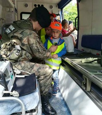 Grafika #1: Wyjazd do Jednostki Wojskowej-9.06.2017