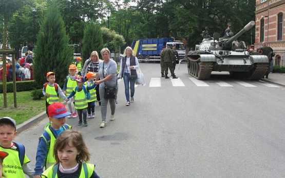 Grafika #19: Wyjazd do Jednostki Wojskowej-9.06.2017