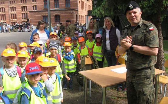 Grafika #26: Wyjazd do Jednostki Wojskowej-9.06.2017