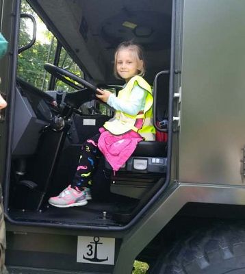 Grafika #3: Wyjazd do Jednostki Wojskowej-9.06.2017