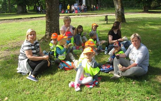 Grafika #50: Wyjazd do Jednostki Wojskowej-9.06.2017