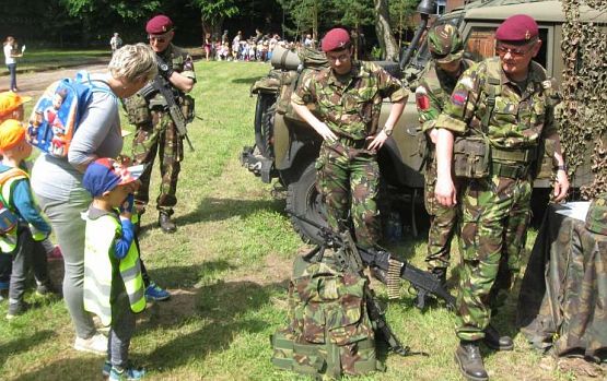 Grafika #56: Wyjazd do Jednostki Wojskowej-9.06.2017