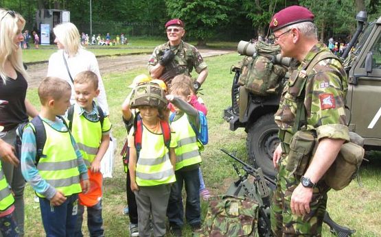 Grafika #62: Wyjazd do Jednostki Wojskowej-9.06.2017