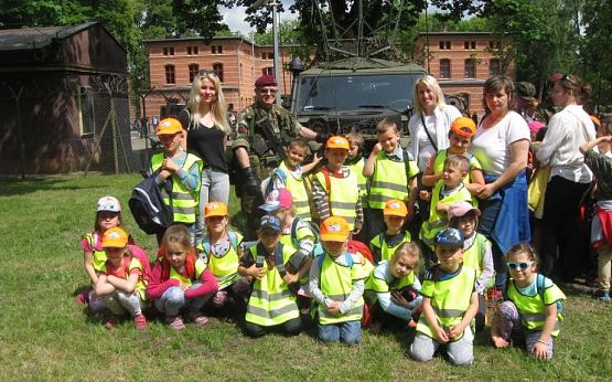 Grafika #74: Wyjazd do Jednostki Wojskowej-9.06.2017