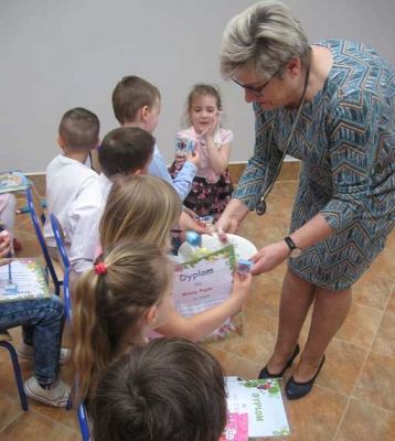 Grafika #37: Śmieszne wierszyki łamiące języki-przedszkolny konkurs logopedyczny