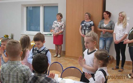 Grafika #6: Wielkanocne śniadanie 12.04.2017