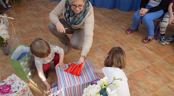 Grafika #9: Otwieranie prezentów 